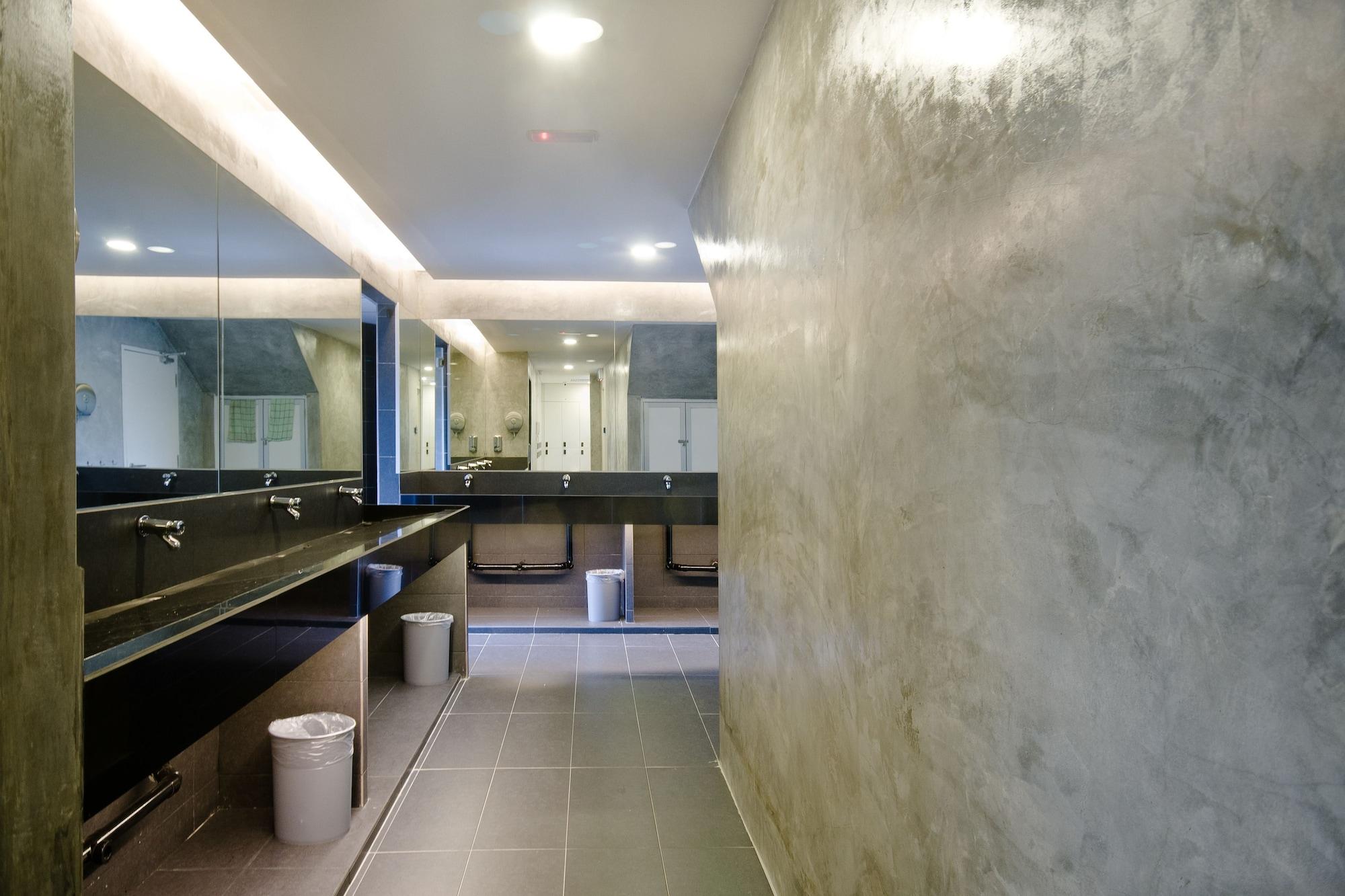 M Qube Hotel Sungai Dua Bukit Exterior foto