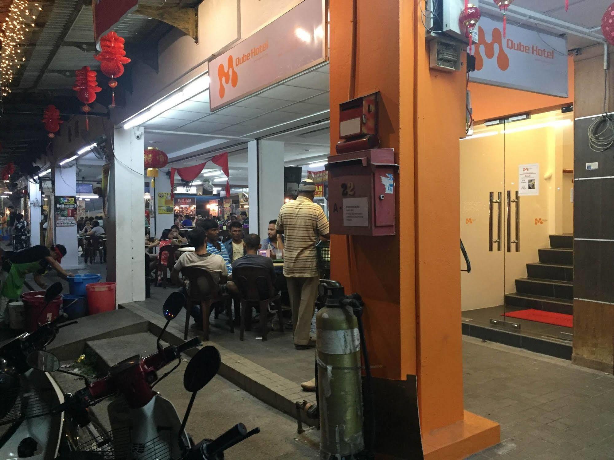 M Qube Hotel Sungai Dua Bukit Exterior foto